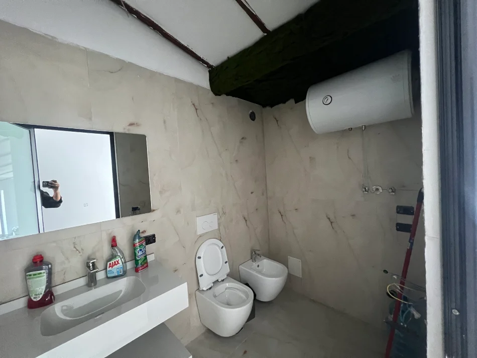 Tirane, shes apartament 1+1+Aneks+Ballkon Kati 6, 65 m² 190.000 € (Shallvaret)