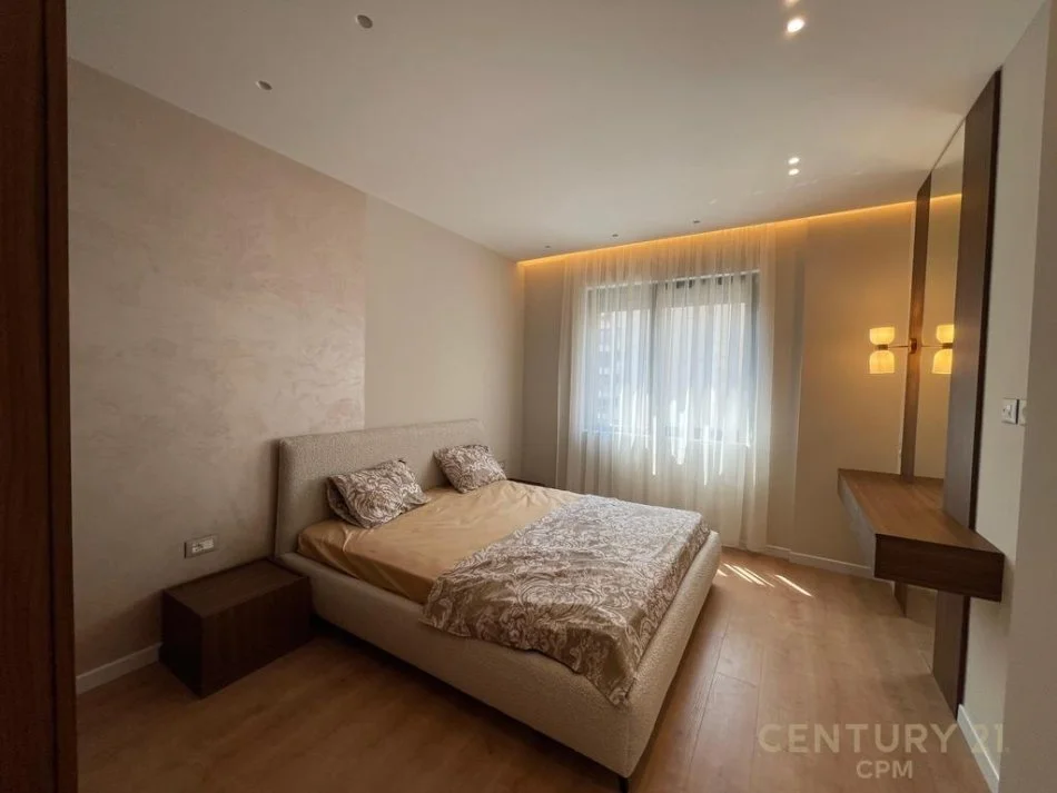 Tirane, jepet me qera apartament 2+1 Kati 2, 105 m² 1.500 € 