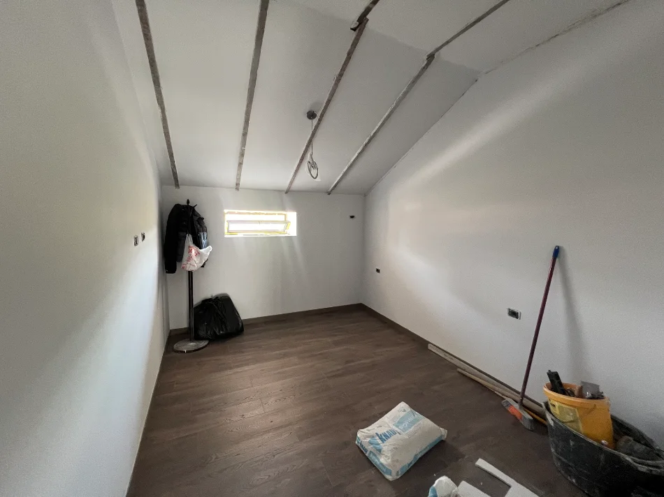 Tirane, shes apartament 1+1+Aneks+Ballkon Kati 6, 65 m² 190.000 € (Shallvaret)