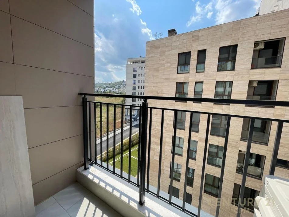 Tirane, jepet me qera apartament 2+1 Kati 2, 105 m² 1.500 € 