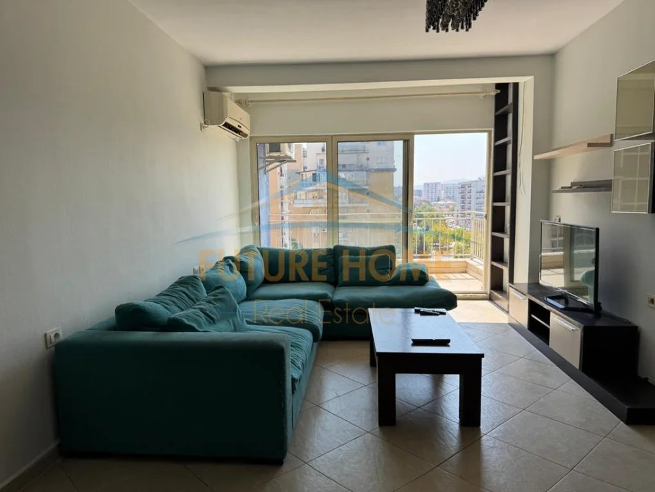 Tirane, jepet me qera apartament 2+1+Ballkon Kati 6, 81 m² 600 € (Fusha e aviacionit)