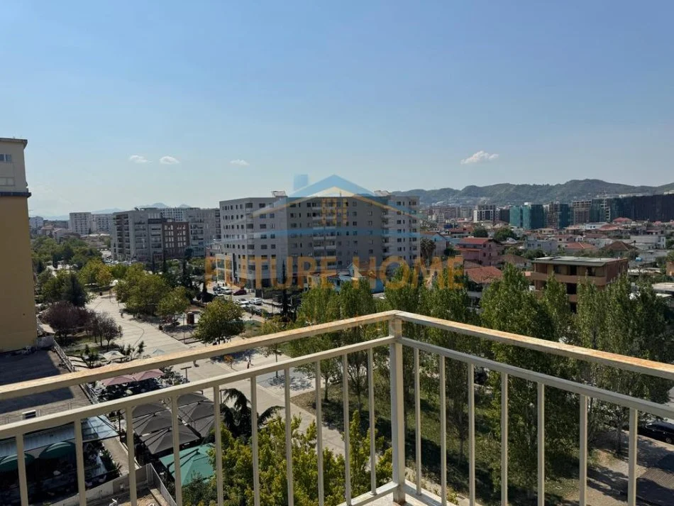 Tirane, jepet me qera apartament 2+1+Ballkon Kati 6, 81 m² 600 € (Fusha e aviacionit)