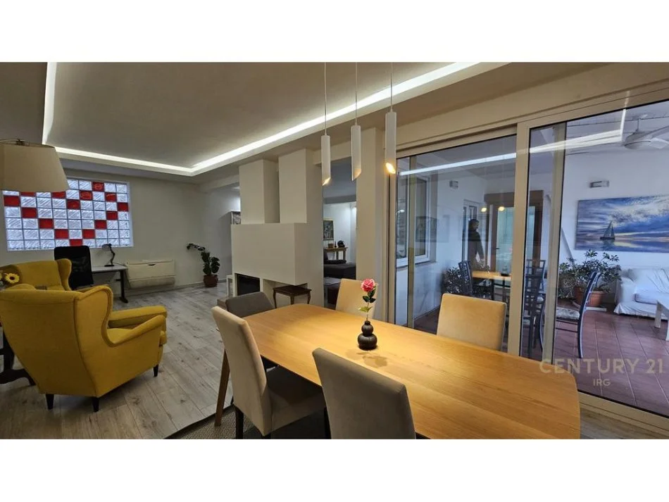 Tirane, shes apartament 3+1+Aneks+Ballkon Kati 12, 197 m² 620.000 € 