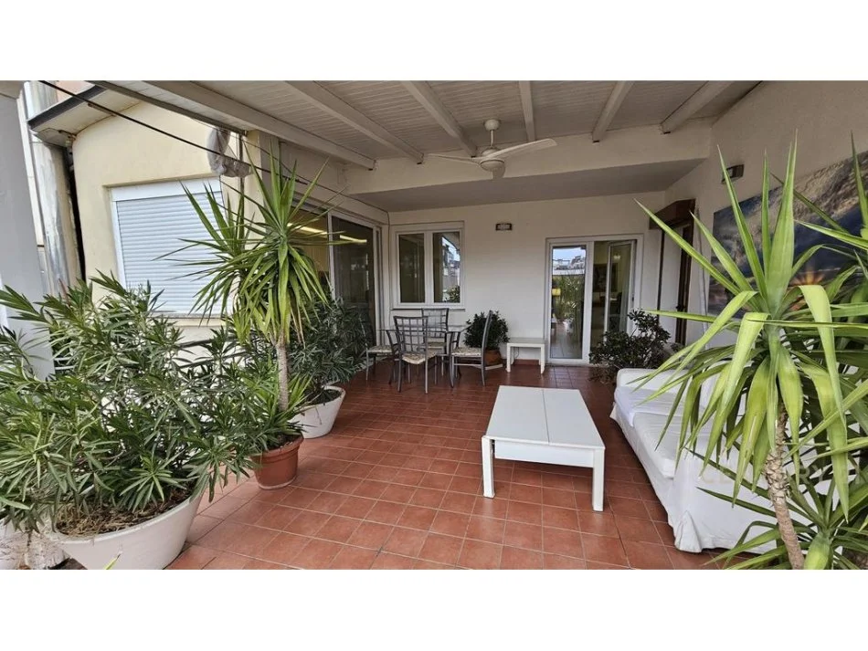 Tirane, shes apartament 3+1+Aneks+Ballkon Kati 12, 197 m² 620.000 € 