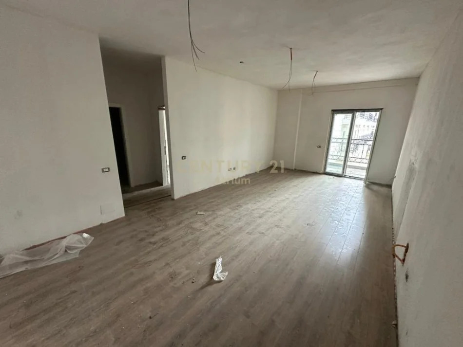Tirane, shes apartament 1+1+Aneks+Ballkon Kati 2, 85 m² 136.000 € (Porta Tirana e Re)