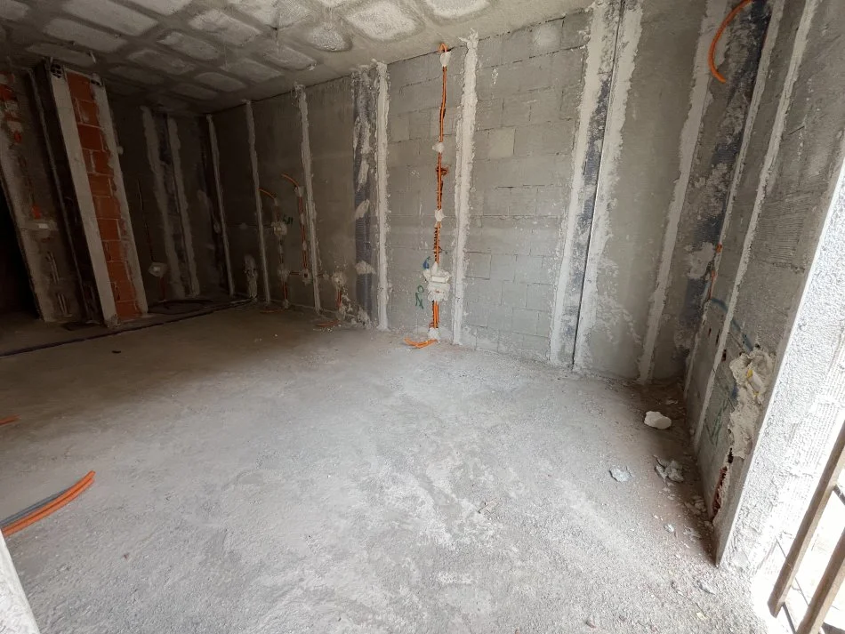 Tirane, shitet , 82,400 € 