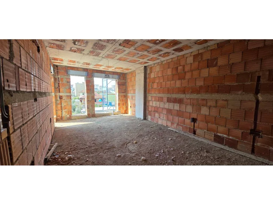 Tirane, shitet apartament 2+1 Kati 4, 102 m² 115.000 € (Paskuqan)