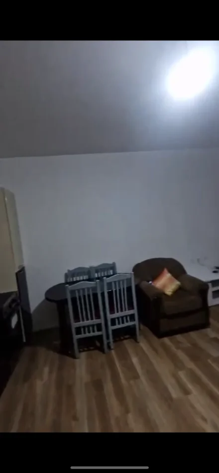 Tirane, jepet me qera apartament 1+1 Kati 3, 73 m² 300 € 