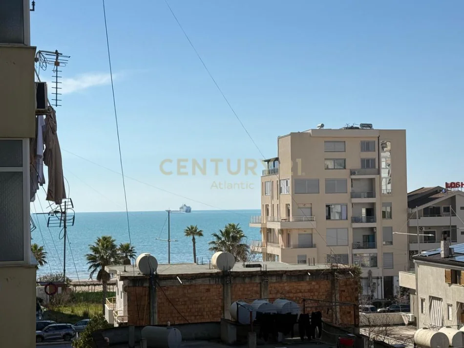 Durres, shitet apartament 2+1 Kati 3, 105 m² 132.000 € (Rrota e Kuqe)