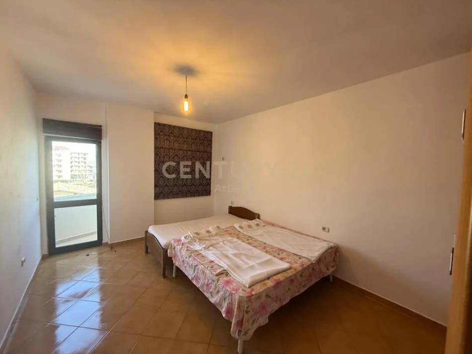 Durres, shitet apartament 2+1 Kati 3, 105 m² 132.000 € (Rrota e Kuqe)