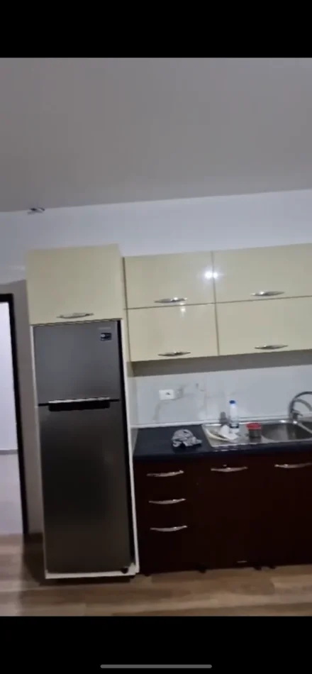 Tirane, jepet me qera apartament 1+1 Kati 3, 73 m² 300 € 