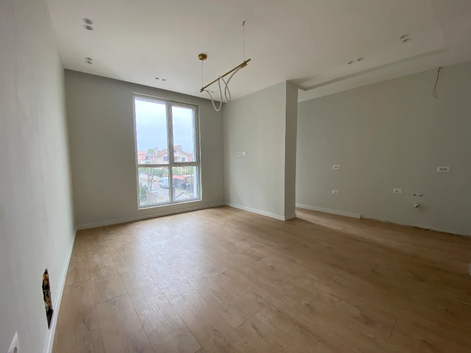 Tirane, jepet me qera apartament 1+1 , 60 m² 450 € 