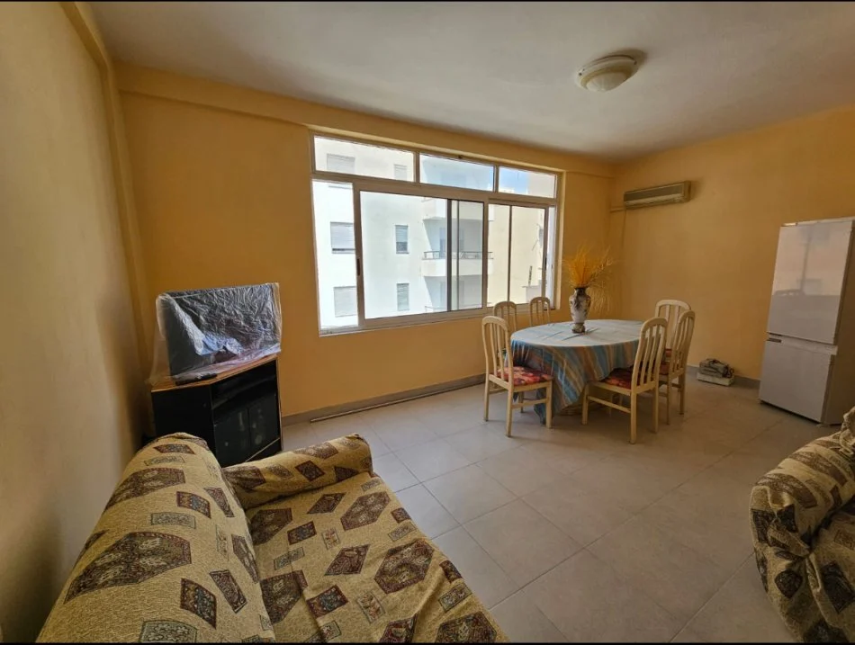 Durres, jepet me qera apartament 2+1+Aneks+Ballkon Kati 3, 120 m² 350 € 