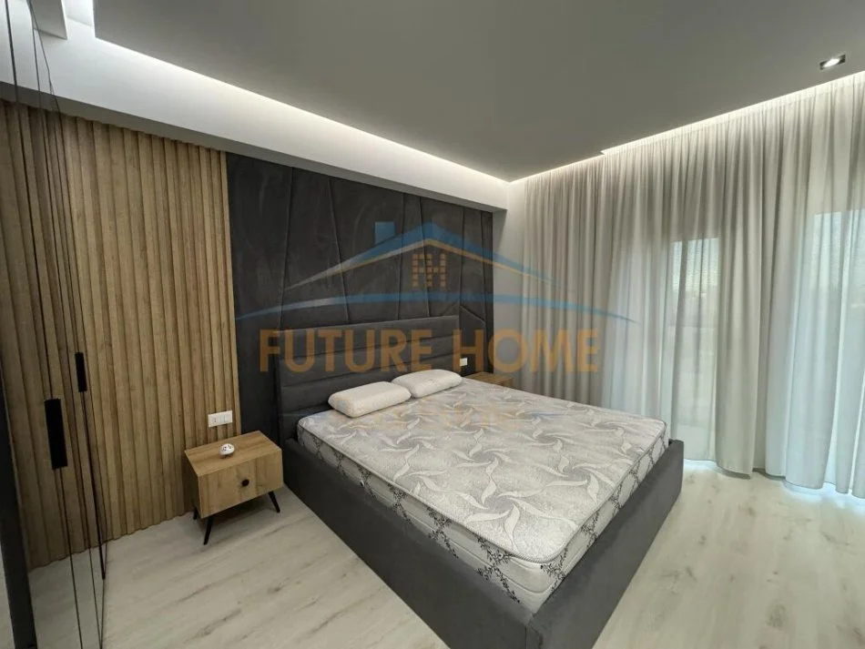 Tirane, shitet apartament 1+1 Kati 11, 76 m² 190.000 € (Square21)