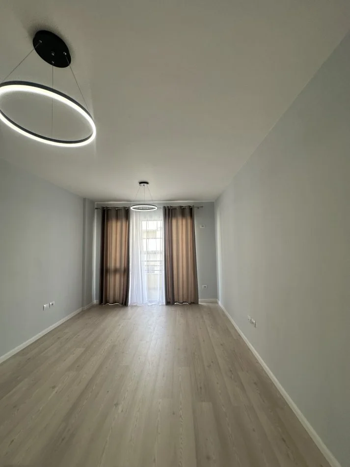 Tirane, shitet apartament 2+1+Aneks+Ballkon Kati 5, 95 m² 129.000 € (Astir)