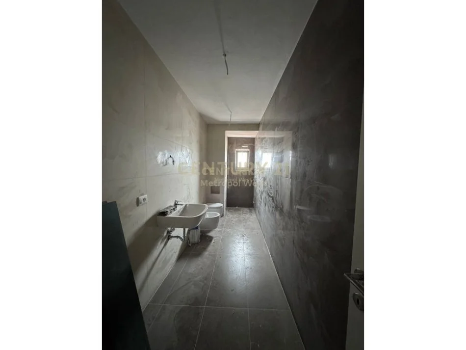 Tirane, shes apartament 2+1+Aneks+Ballkon Kati 6, 106 m² 265.000 € (Shkolla e Kuqe)