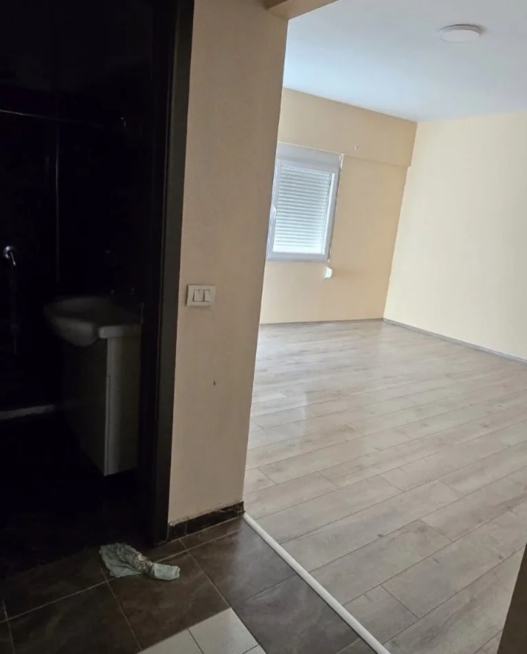 Tirane, jepet me qera apartament 1+1 Kati 2, 61 m² 500 € (Myslym Shyri)