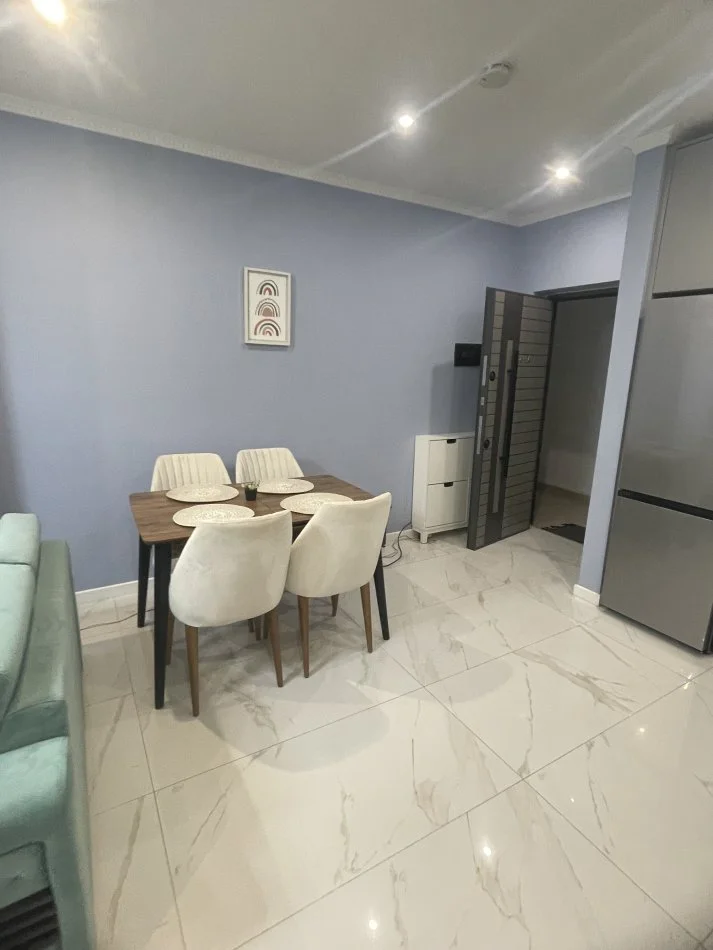 Durres, jepet me qera apartament 1+1+Ballkon Kati 3, 70 m² 400 € (plazh durres)
