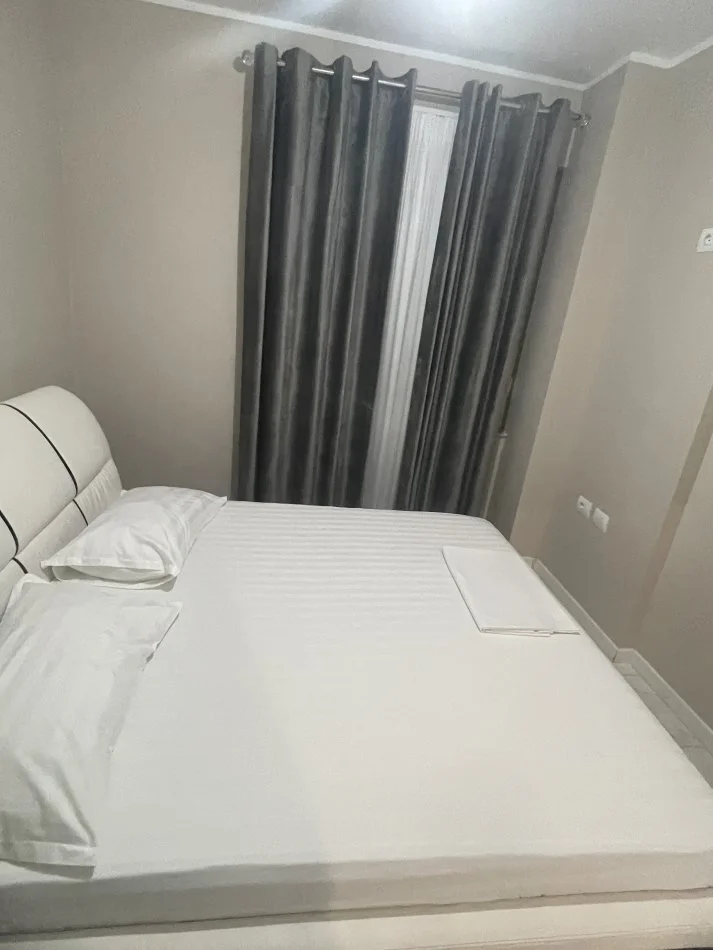 Durres, jepet me qera apartament 1+1+Ballkon Kati 3, 70 m² 400 € (plazh durres)