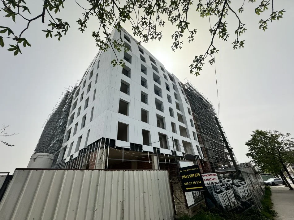 Tirane, shes apartament 2+1+Aneks+Ballkon Kati 6, 102 m² (Xhanfize keko)