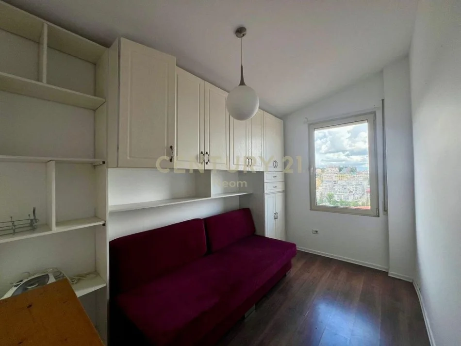 Tirane, jepet me qera apartament 2+1 Kati 4, 1.254 m² 850 € 
