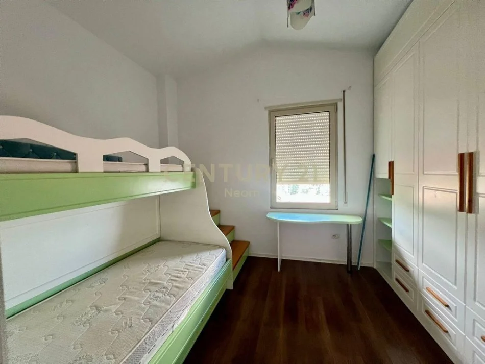 Tirane, jepet me qera apartament 2+1 Kati 4, 1.254 m² 850 € 