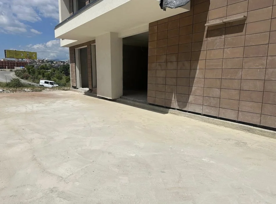 Tirane, shitet apartament 2+1+Ballkon Kati 0, 120 m² 279.000 € (Tulipan Residence, Prane TEG-ut)
