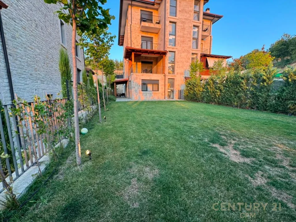 Tirane, shes apartament 2+1+Aneks+Ballkon , 334 m² 