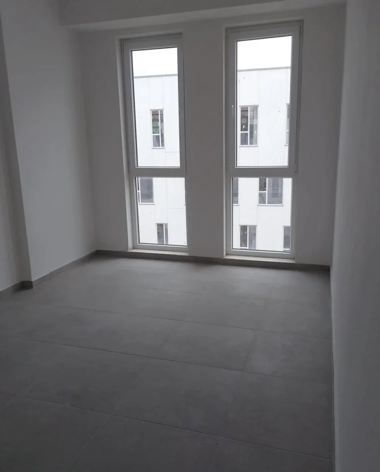 Tirane, jepet me qera apartament 3+1+Ballkon Kati 4, 120 m² 450 € (Rruga 5-Maji)