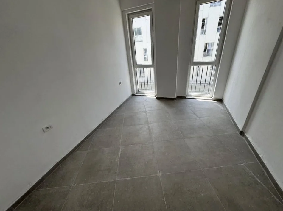 Tirane, jepet me qera apartament Kati 2, 100 m² 400 € (Rruga 5-Maji)
