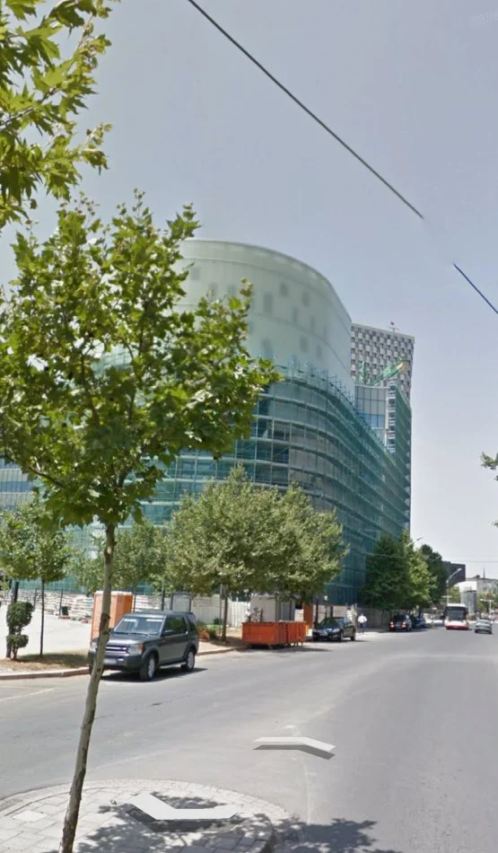 Tirane, shes apartament 2+1+Ballkon Kati 4, 120 m² 330.000 € (Rruga Jeronin Derada)