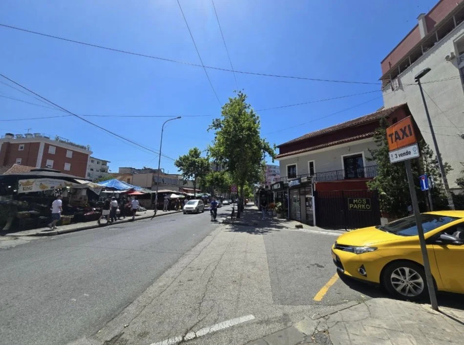 Tirane, shitet garazh Kati -2, 115.000 € 