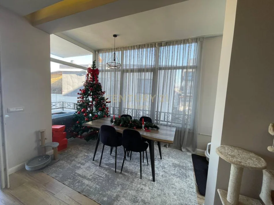 Tirane, shes apartament 3+1+Aneks+Ballkon Kati 3, 149 m² 300.000 € 