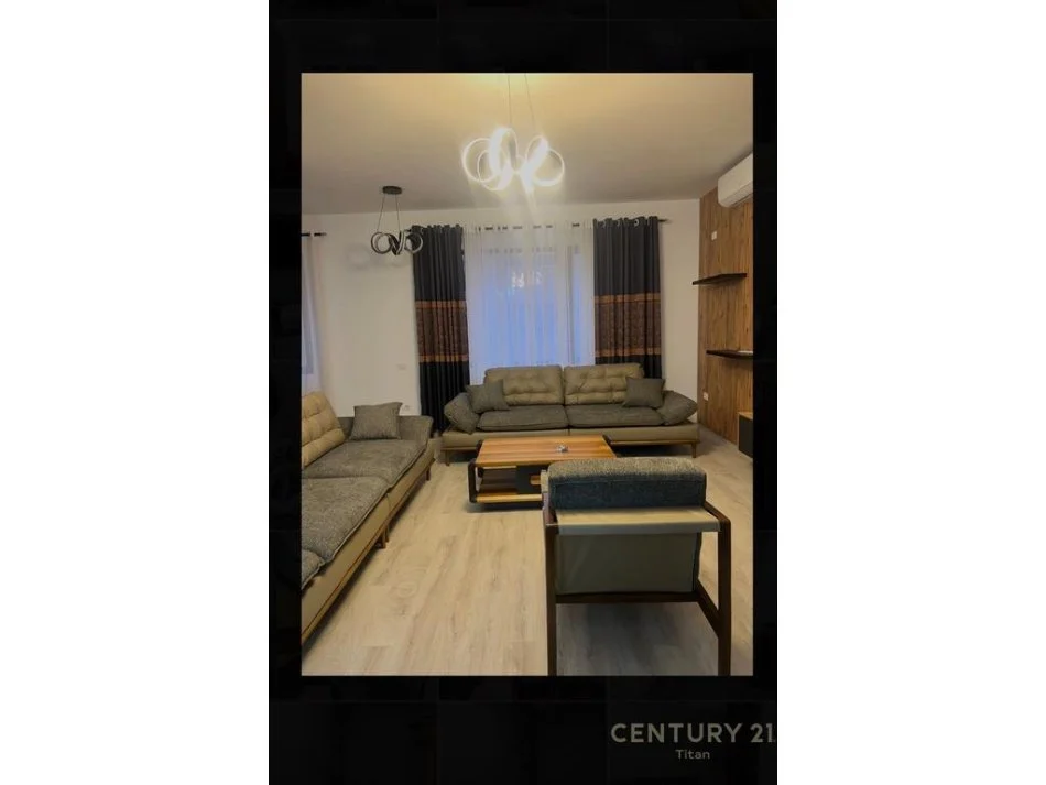 Tirane, jepet me qera apartament 2+1+Aneks+Ballkon Kati 3, 110 m² 1.000 € (Kompleksi Xheluks)