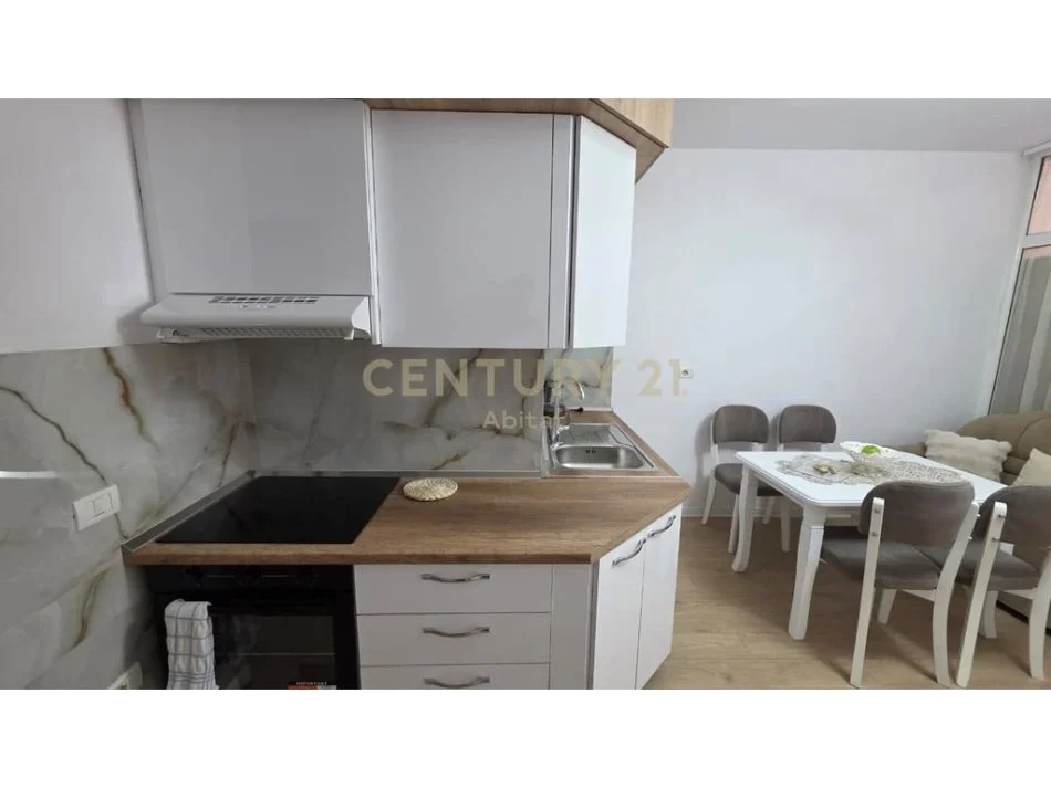 Tirane, jepet me qera apartament 1+1 Kati 4, 61 m² 550 € 