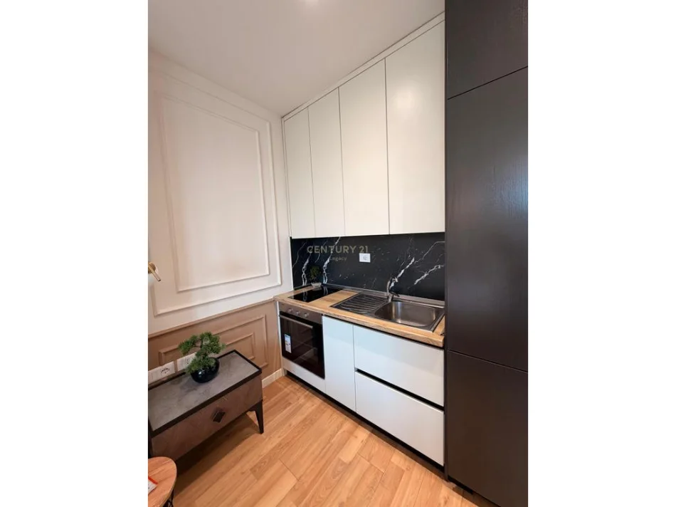 Tirane, shes apartament 1+1+Aneks+Ballkon Kati 10, 42 m² 125.000 € 