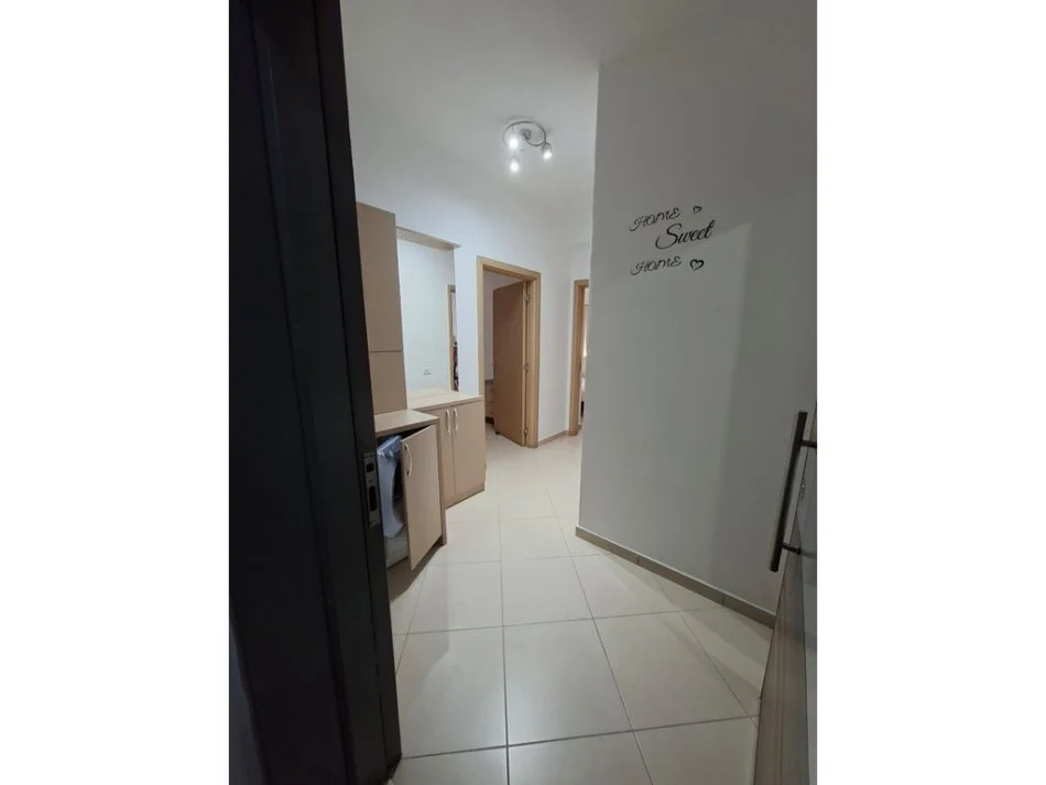 Tirane, jepet me qera apartament 2+1 Kati 6, 1 m² 550 € 