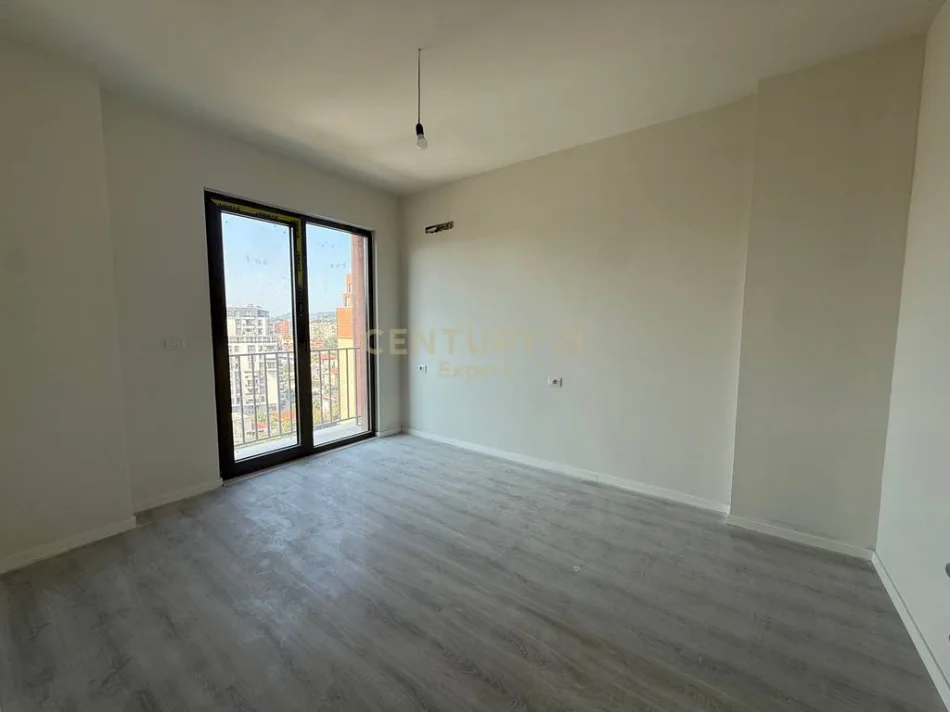 Tirane, shes apartament 3+1+Aneks+Ballkon Kati 7, 152 m² 280.000 € 