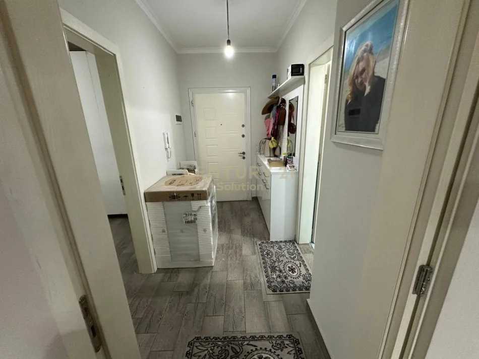 Tirane, jepet me qera apartament 1+1 Kati 1, 75 m² 500 € 