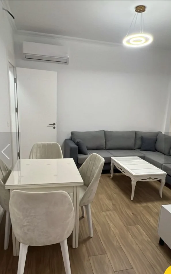 Tirane, jepet me qera apartament 1+1+Aneks+Ballkon , 75 m² 450 € (Sabaudin Gabrani)