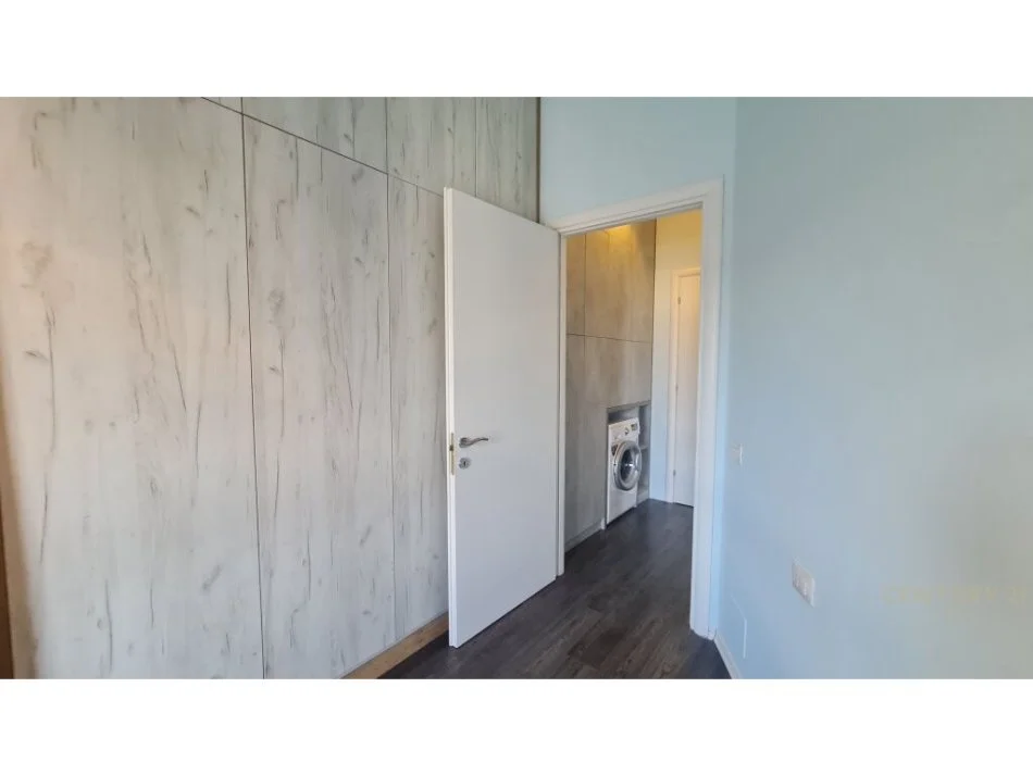 Tirane, jepet me qera apartament 2+1 Kati 10, 99 m² 700 € (Ndre Mjeda, Kompleksi Magnet)