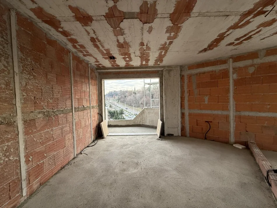 Tirane, shitet apartament 3+1+Ballkon Kati 3, (Rruga e Elbasanit)