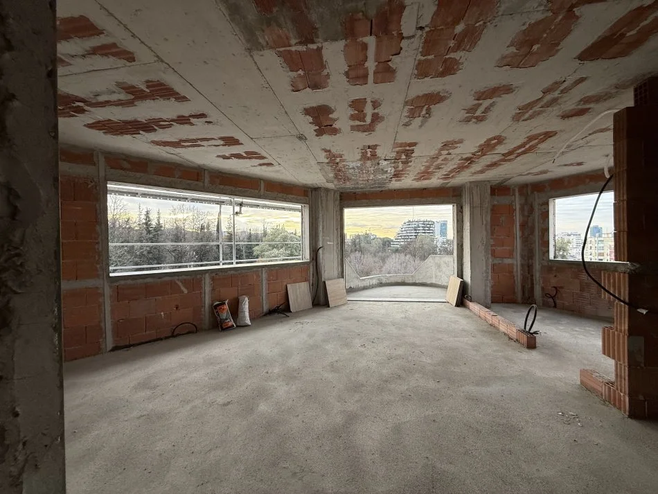 Tirane, shitet apartament 3+1+Ballkon Kati 3, (Rruga e Elbasanit)