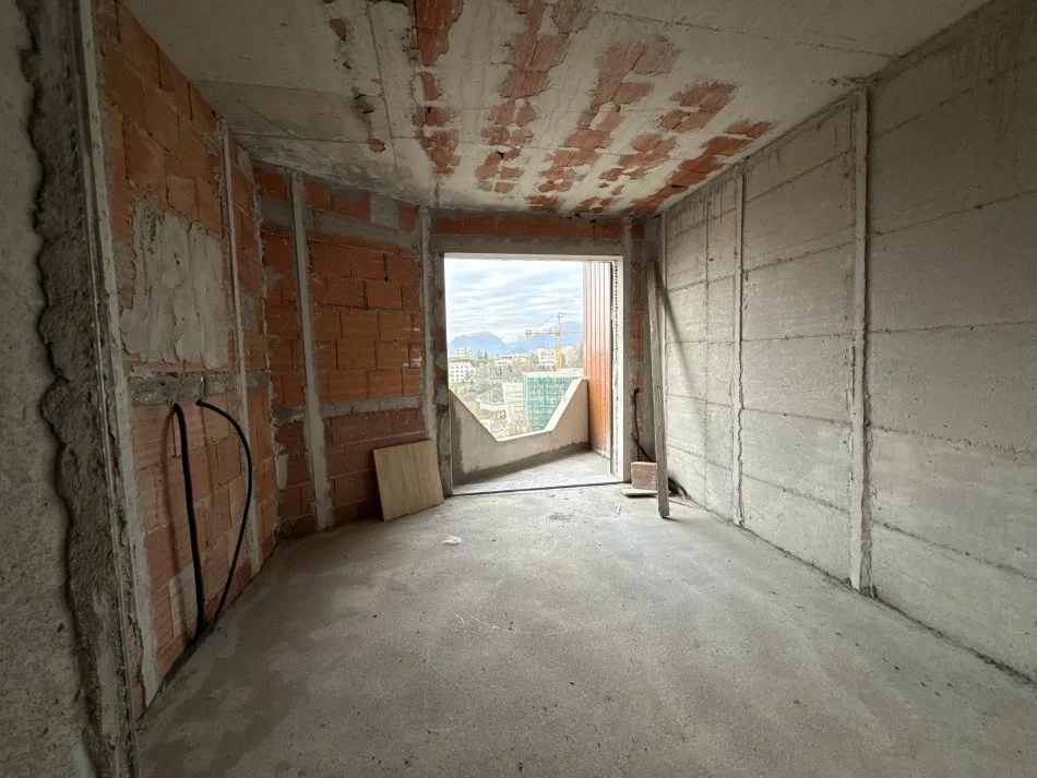 Tirane, shitet apartament 3+1+Ballkon Kati 3, (Rruga e Elbasanit)