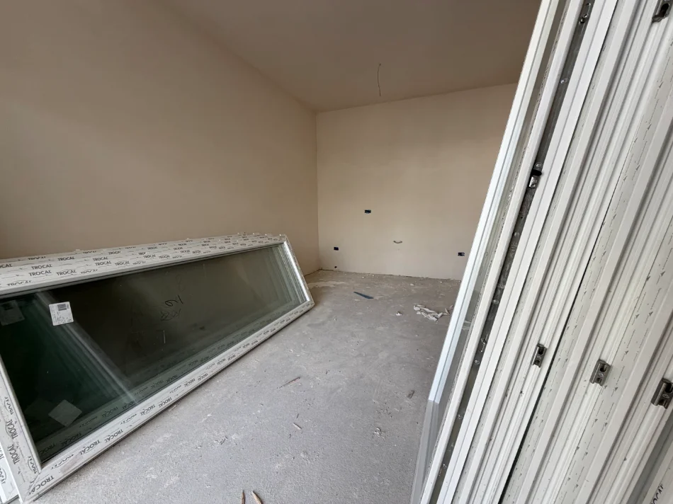 Tirane, shitet apartament 3+1 Kati 6, 99 m² 108.680 € (Univers City, QTU)