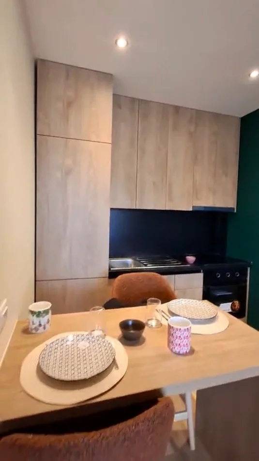 Durres, shitet apartament 2+1+Ballkon Kati 6, 140.000 € 