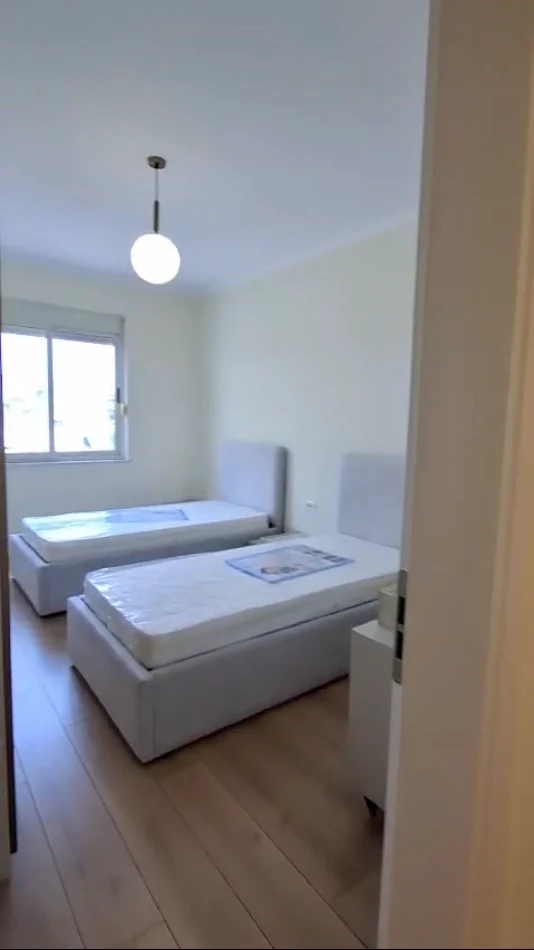 Durres, shitet apartament 2+1+Ballkon Kati 6, 140.000 € 