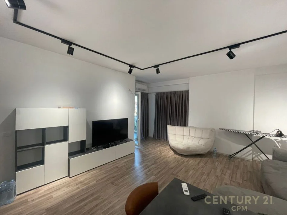 Tirane, shitet apartament 2+1 Kati 2, 111 m² 225.000 € (Ali Demi)