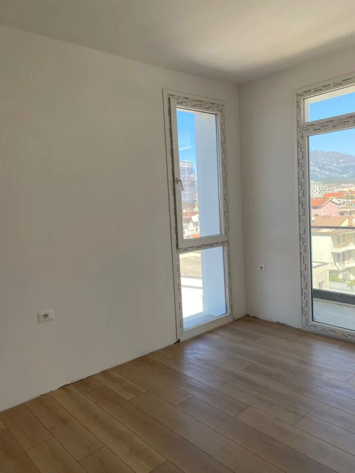 Tirane, jepet me qera ambjent biznesi Kati 4, 60 m² 600 € (Rruga Jordan Misja)