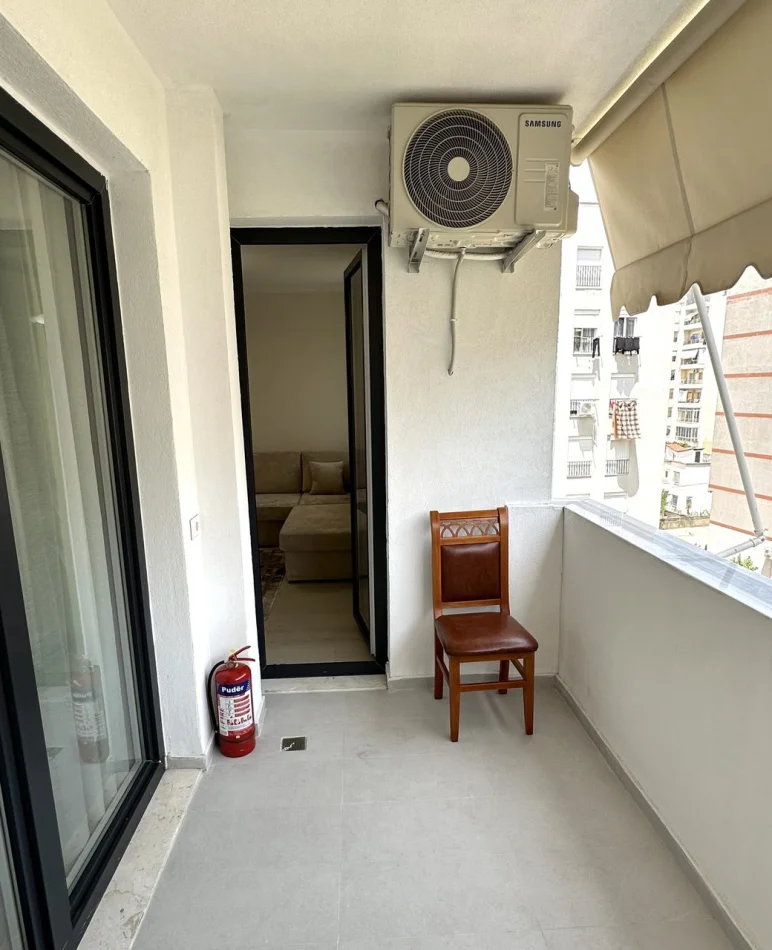 Tirane, jepet me qera apartament 1+1 Kati 4, 65 m² 450 € (Astir)